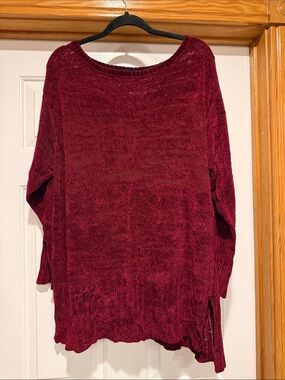 Cozy Chenille Crewneck Sweater in Wine